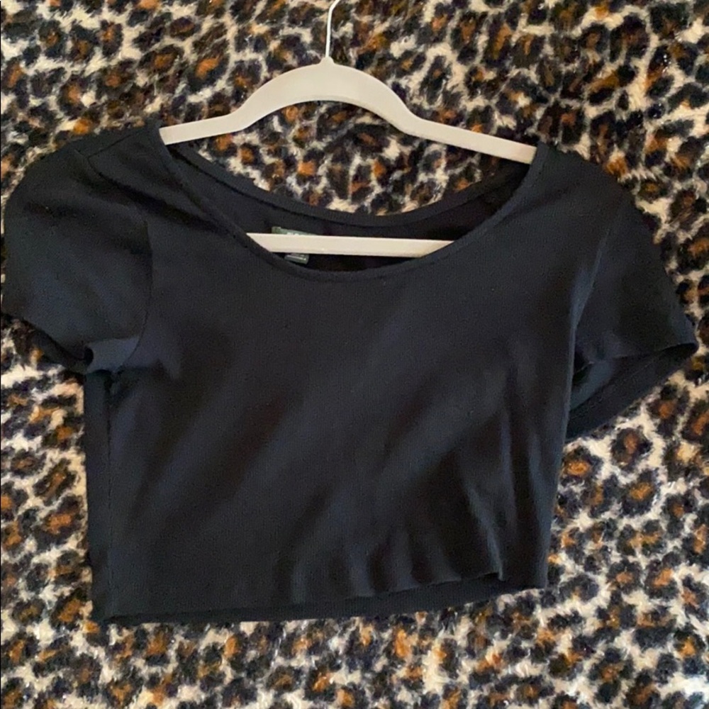 Black crop top
